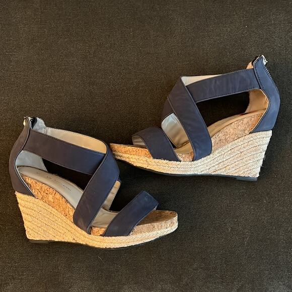 Adrienne Vittadini Clarity Leather Cork Wedges - Picture 2 of 6
